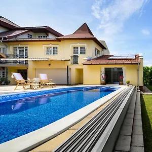 Guest house Rege - Wellness House, Eger