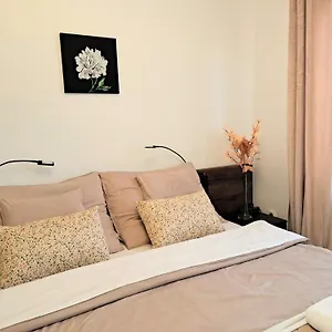 Orient Apartmanhaz Апарт-отель