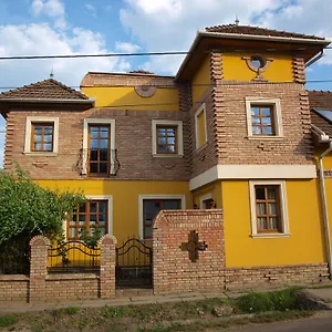  Pensjonat Krisztina Vendeghaz